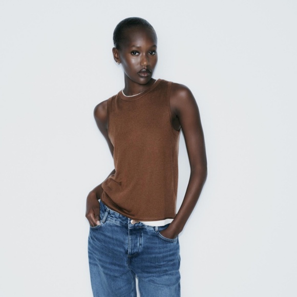 Zara Contrasting Knit Sweater Vest - Picture 9 of 10